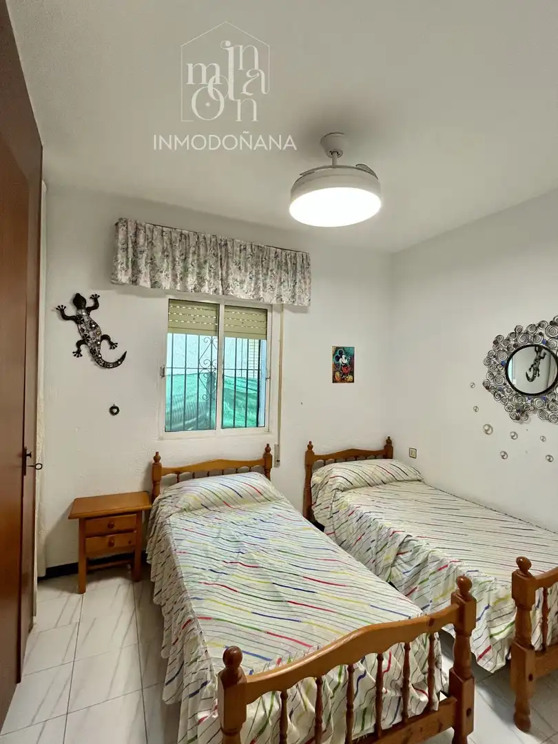 Habitación de Casa o chalet en venta en Almonte con Calefacción, Terraza y Amueblado