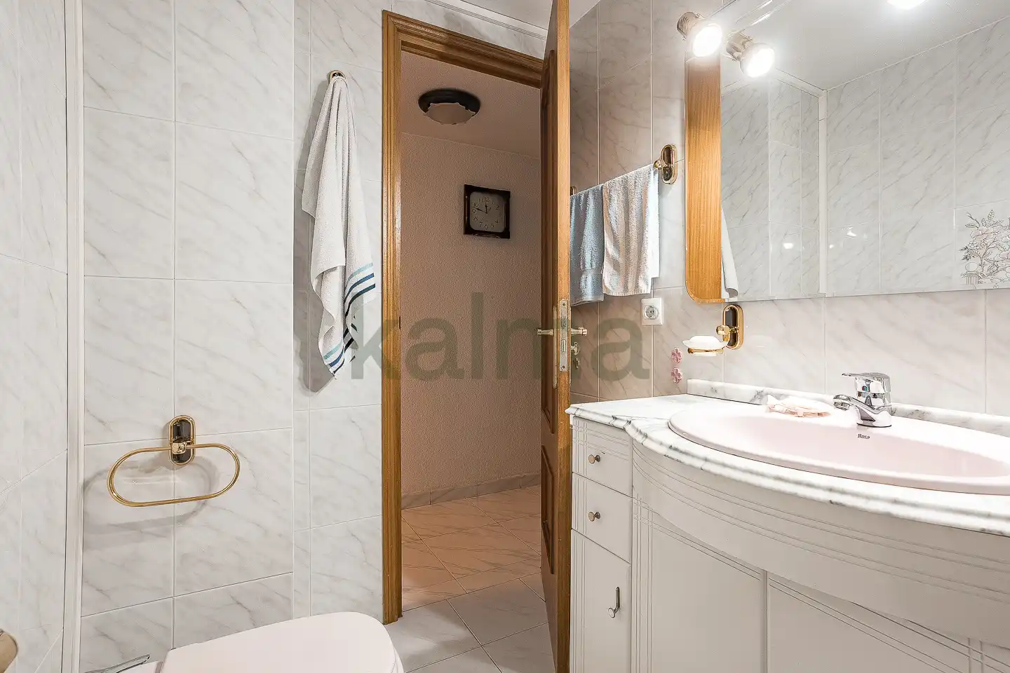 Baño de Piso en venta en Alcalá de Henares con Aire acondicionado, Calefacción y Terraza