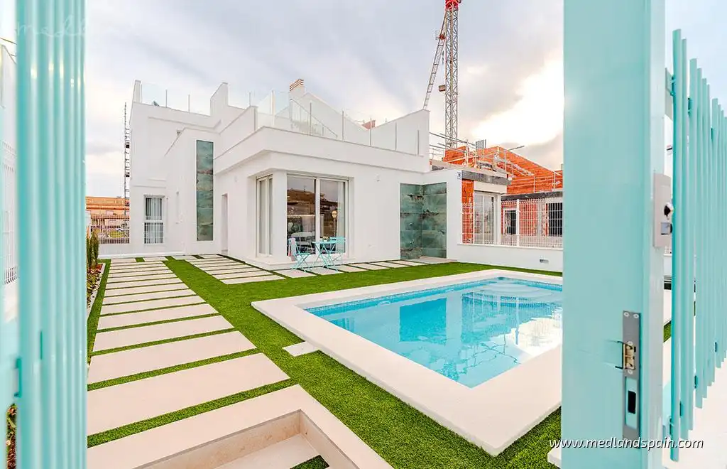 Chalet con piscina en venta en Las Lomas de Rame - Bahía Bella