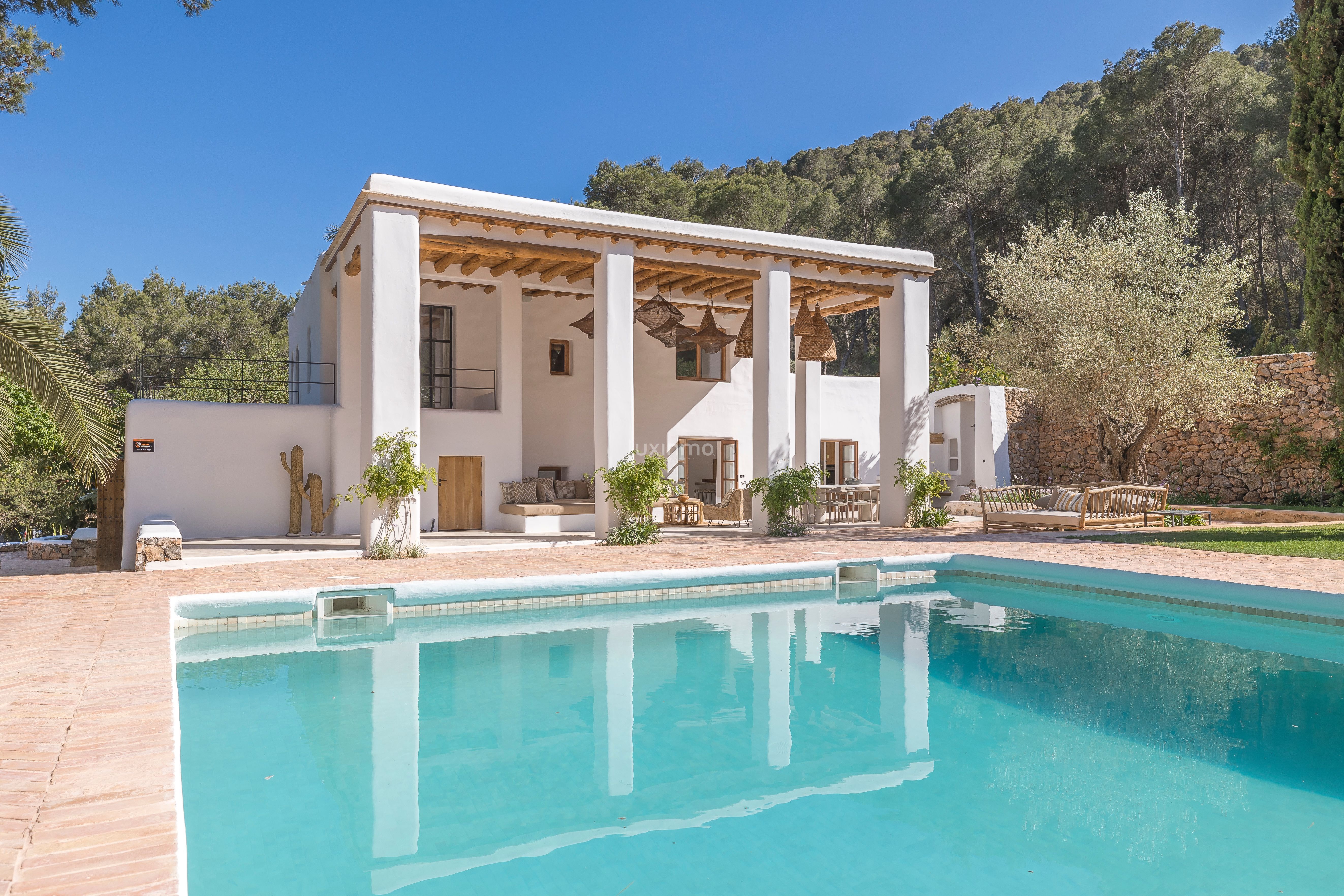 Vista exterior de Casa o xalet en venda en Sant Josep de sa Talaia amb Aire condicionat, Terrassa i Traster