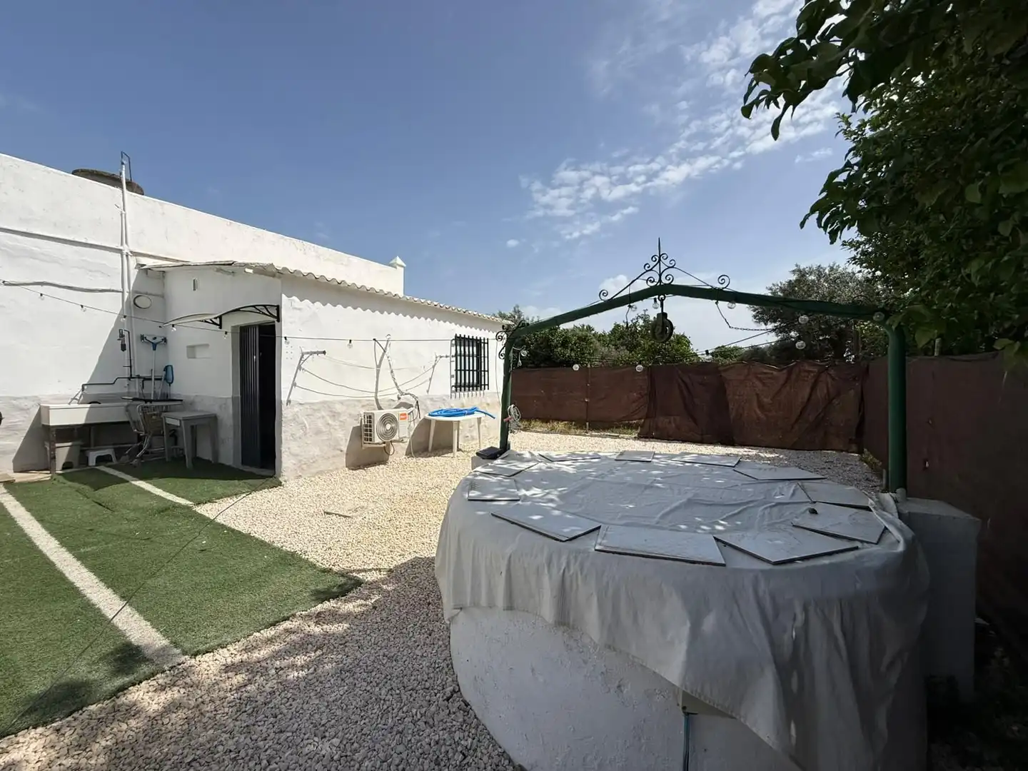Terrassa de Casa o xalet en venda en Utrera amb Jardí privat, Terrassa i Piscina
