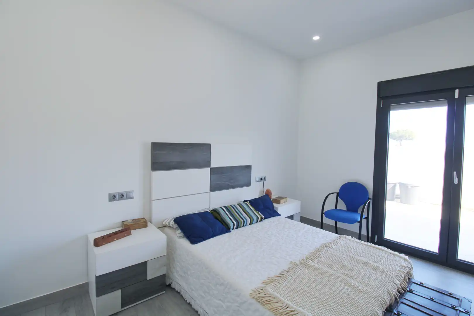 Dormitori de Casa o xalet en venda en Alhaurín de la Torre amb Aire condicionat, Jardí privat i Terrassa