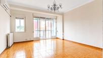 Living room of Flat for sale in  Madrid Capital  with Air Conditioner, Heating and Terrace