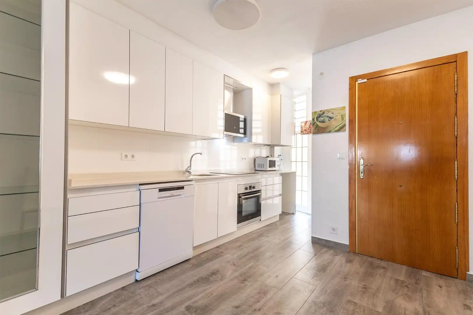 Cuina de Apartament en venda en Torrevieja amb Terrassa, Balcó i Piscina comunitària