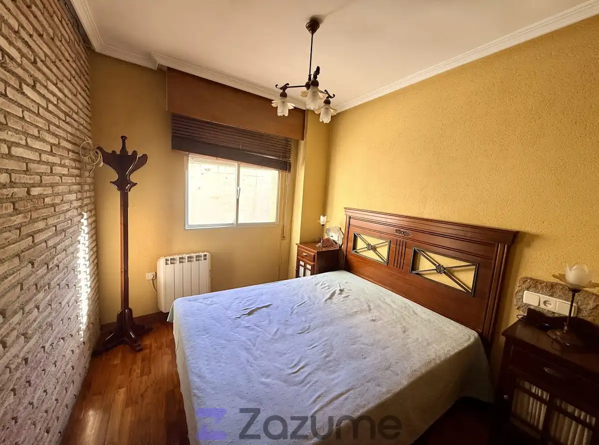 Flat with terrace to rent in C. Vara de Rey, imagen 6