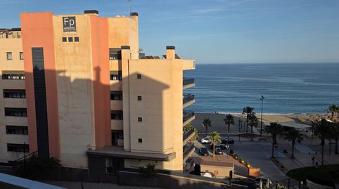 Foto 2 de Piso en venta en Avenida Carvajal, 38, Las Gaviotas - Carvajal, Fuengirola