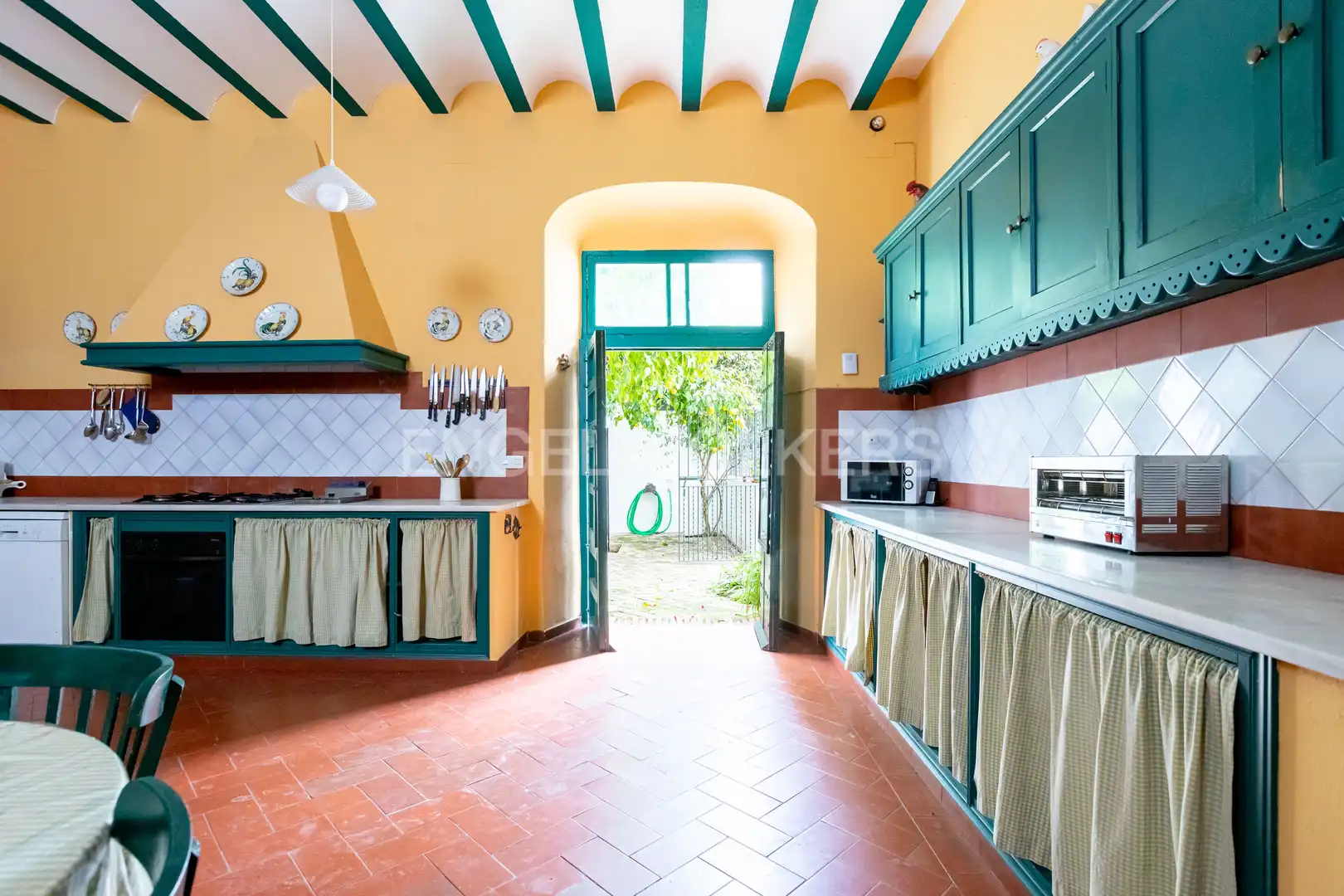 Cocina de Casa o chalet en venta en Umbrete con Calefacción, Jardín privado y Piscina