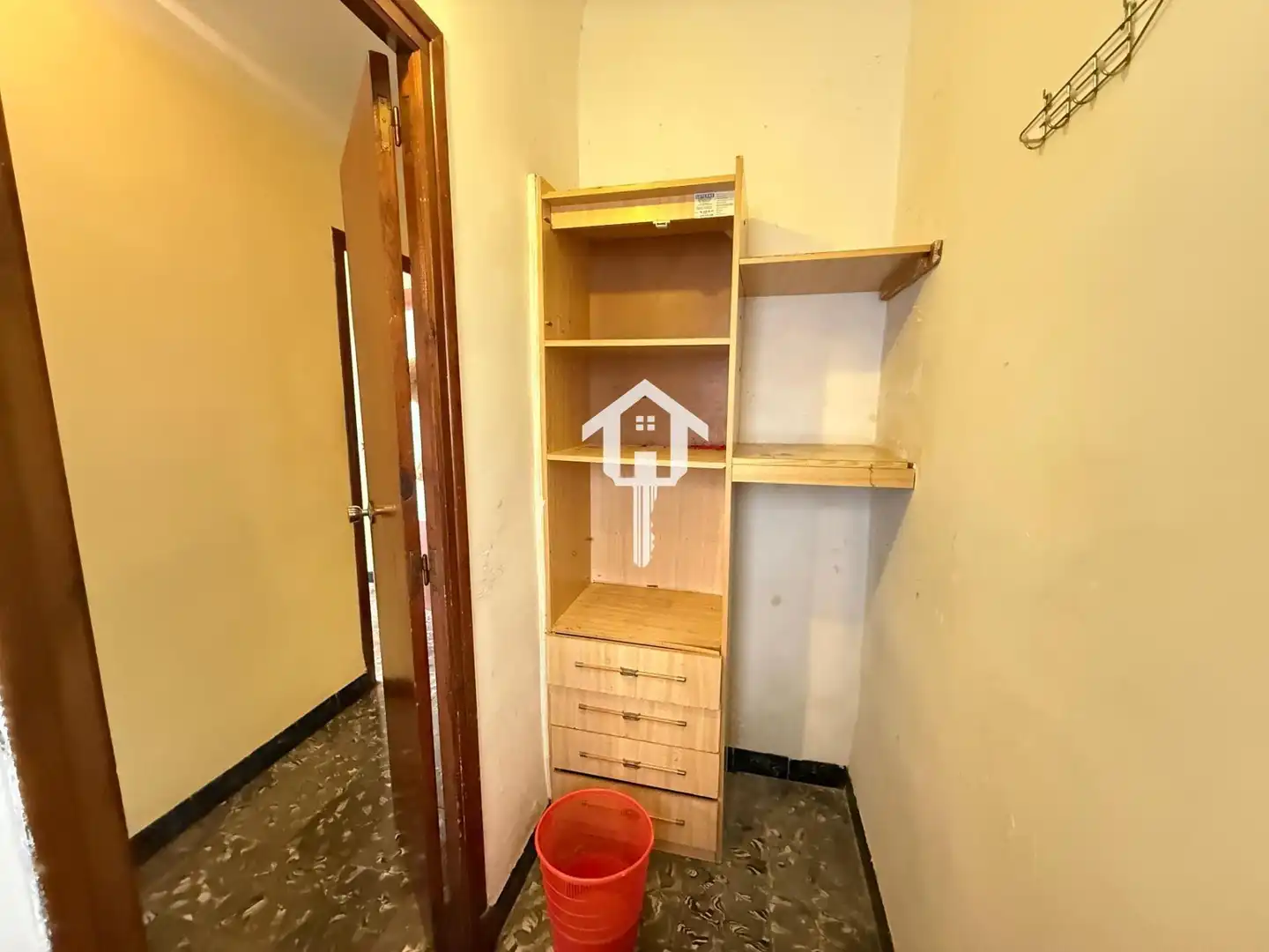 Apartamento en venta en Calle MAESTRO ALONSO, Altozano - Conde Lumiares