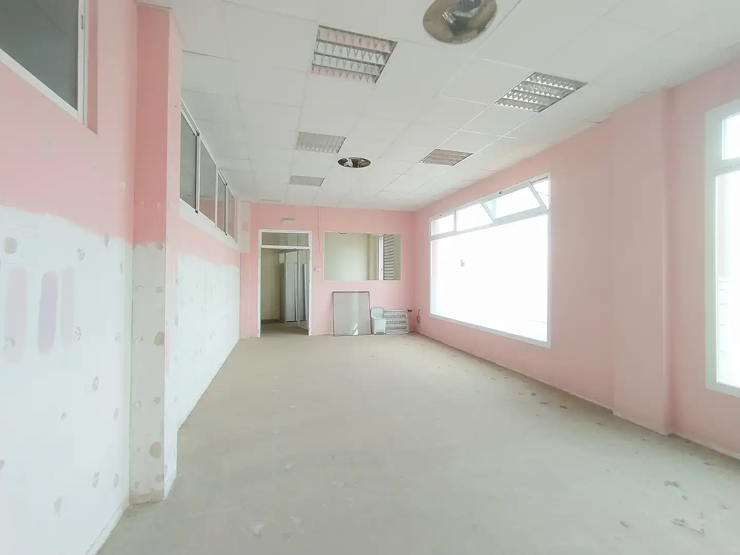 Local comercial en venda a Calle Vicente Aleixandre, imagen 2