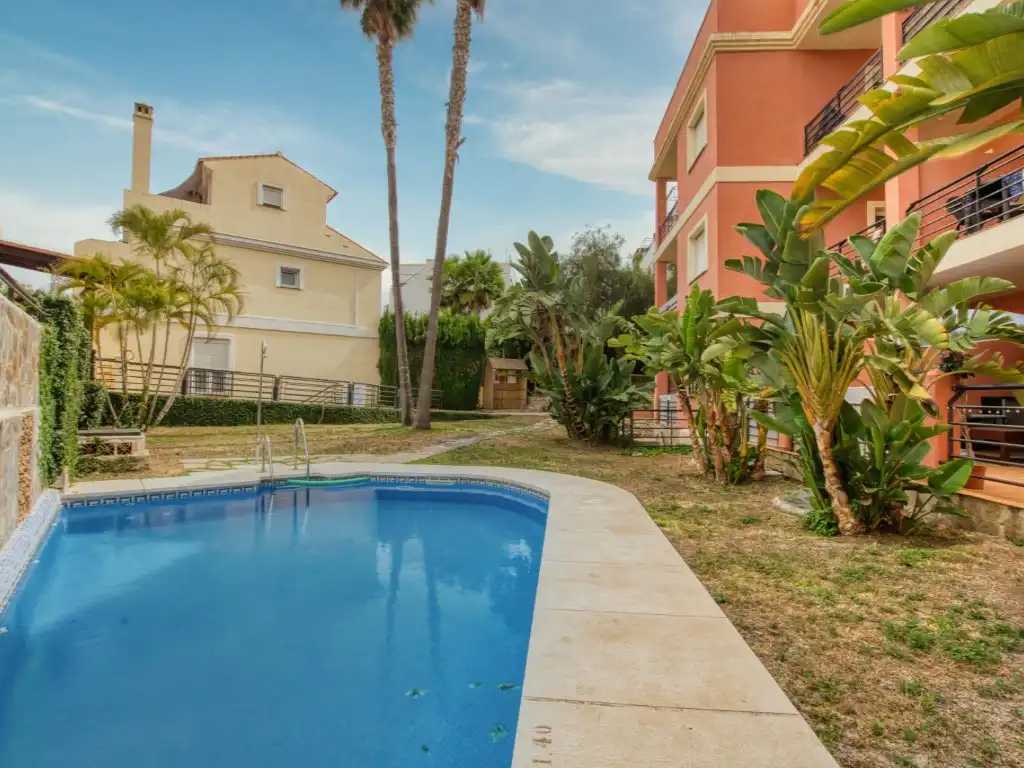 Jardín de Estudio en venta en Rincón de la Victoria con Terraza, Piscina y Piscina comunitaria