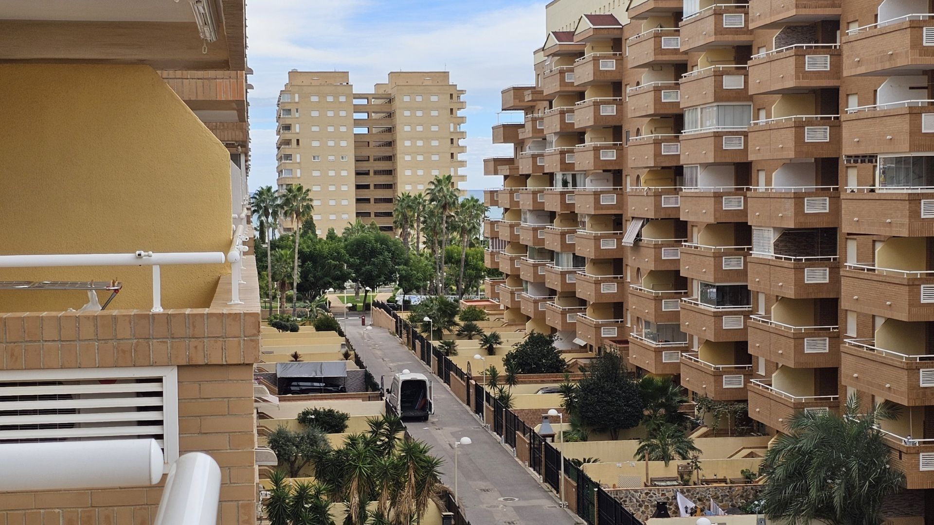 Vista exterior de Apartamento en venta en Oropesa del Mar / Orpesa con Aire acondicionado, Calefacción y Terraza