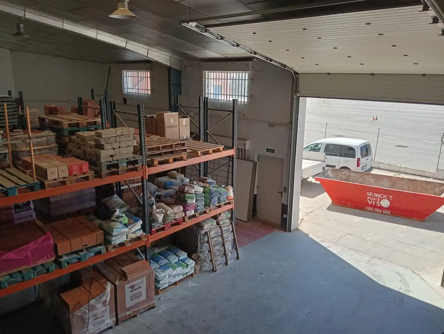 Nau industrial en venda a Calle Doctor Fleming, 18, Carbajosa de la Sagrada