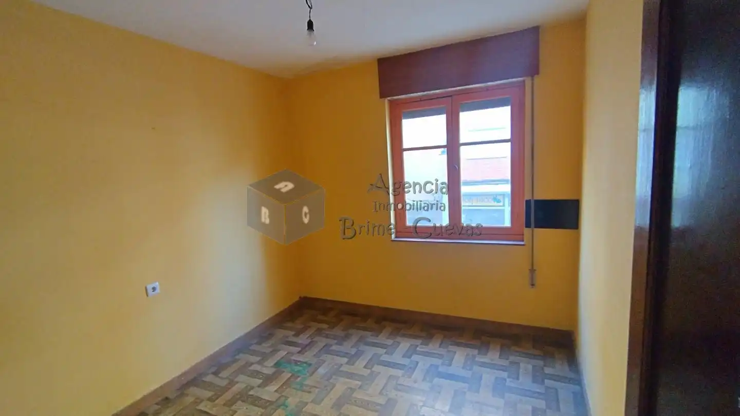 Habitación de Piso en venta en Corvera de Asturias