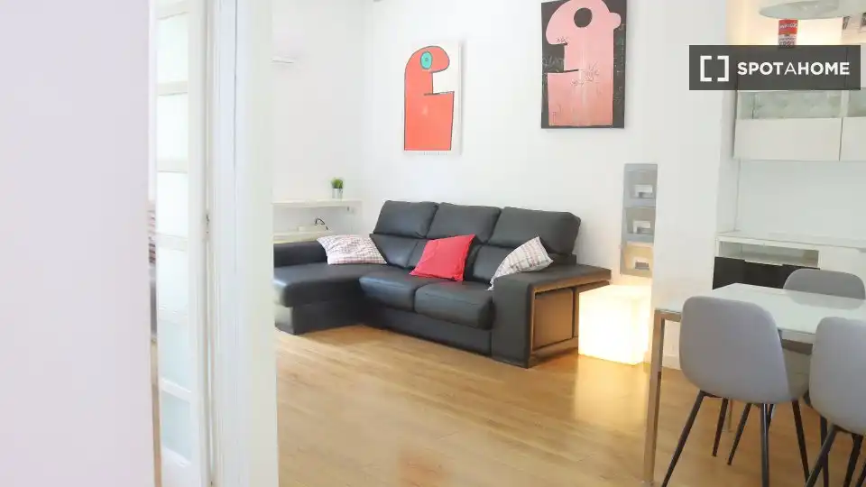Flat with terrace to rent in Extramurs, imagen 5