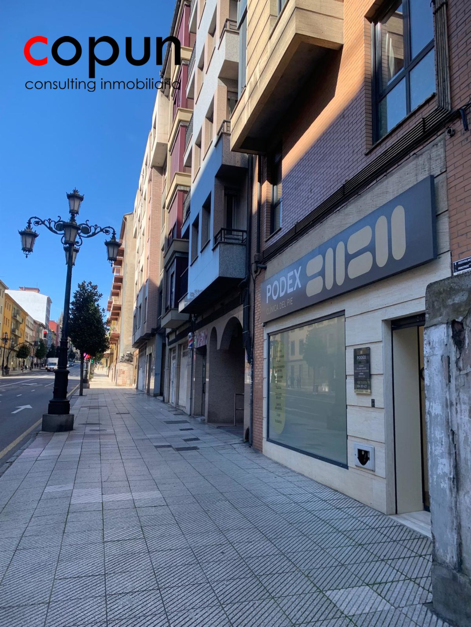Vista exterior de Pis en venda en Oviedo  amb Calefacció