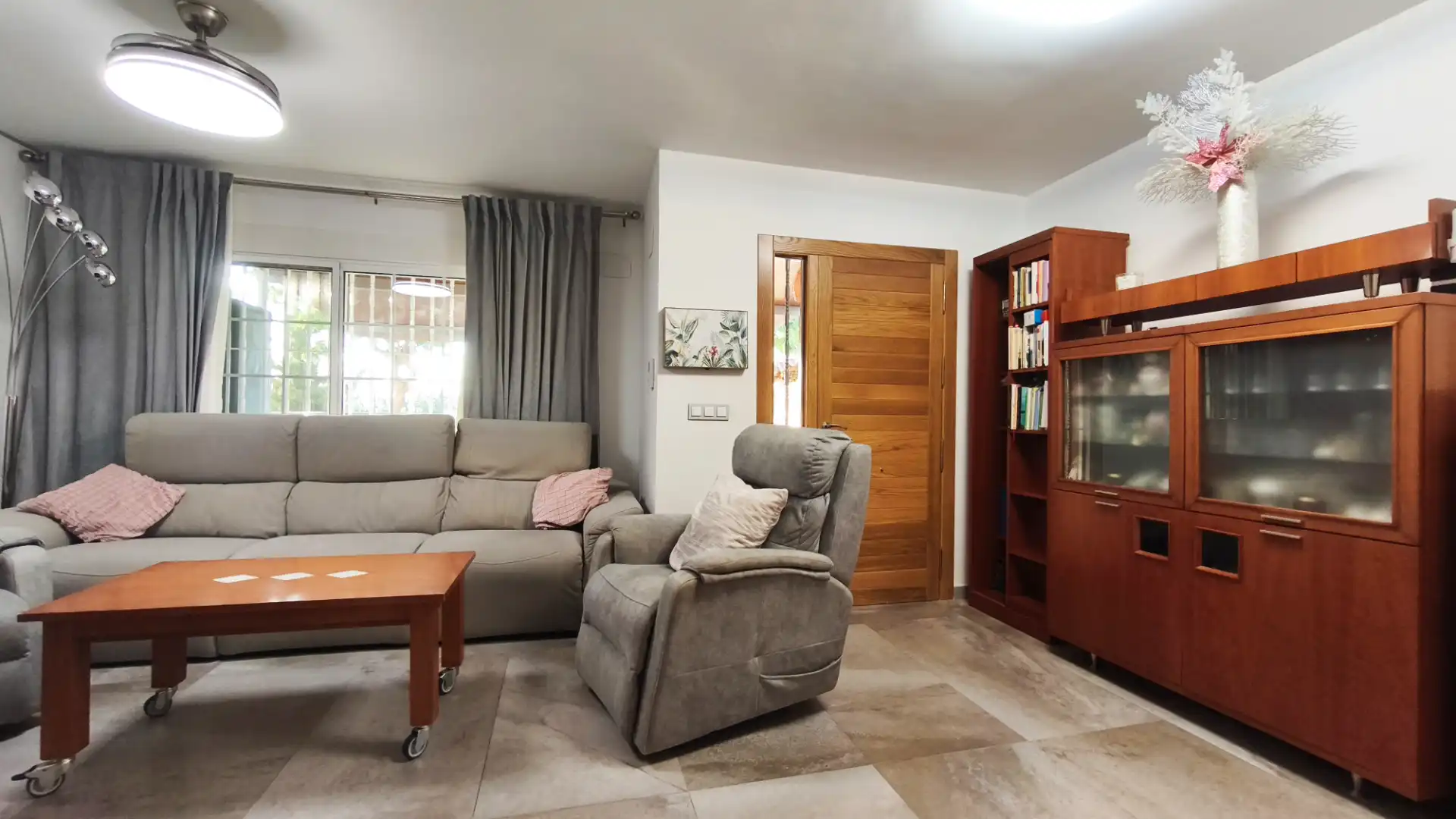 Dúplex amb terrassa en venda a Residencial el Mirador, imagen 3
