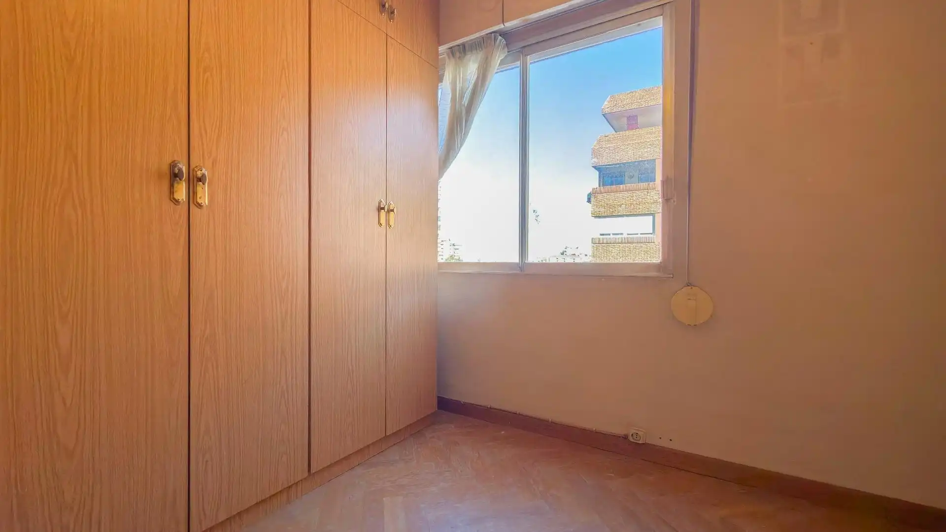 Schlafzimmer von Wohnung zum Verkauf in Valencia mit Klimaanlage, Heizung und Parkett