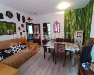Living room of Flat for sale in Salamanca Capital  with Heating, Parquet flooring and Furnished