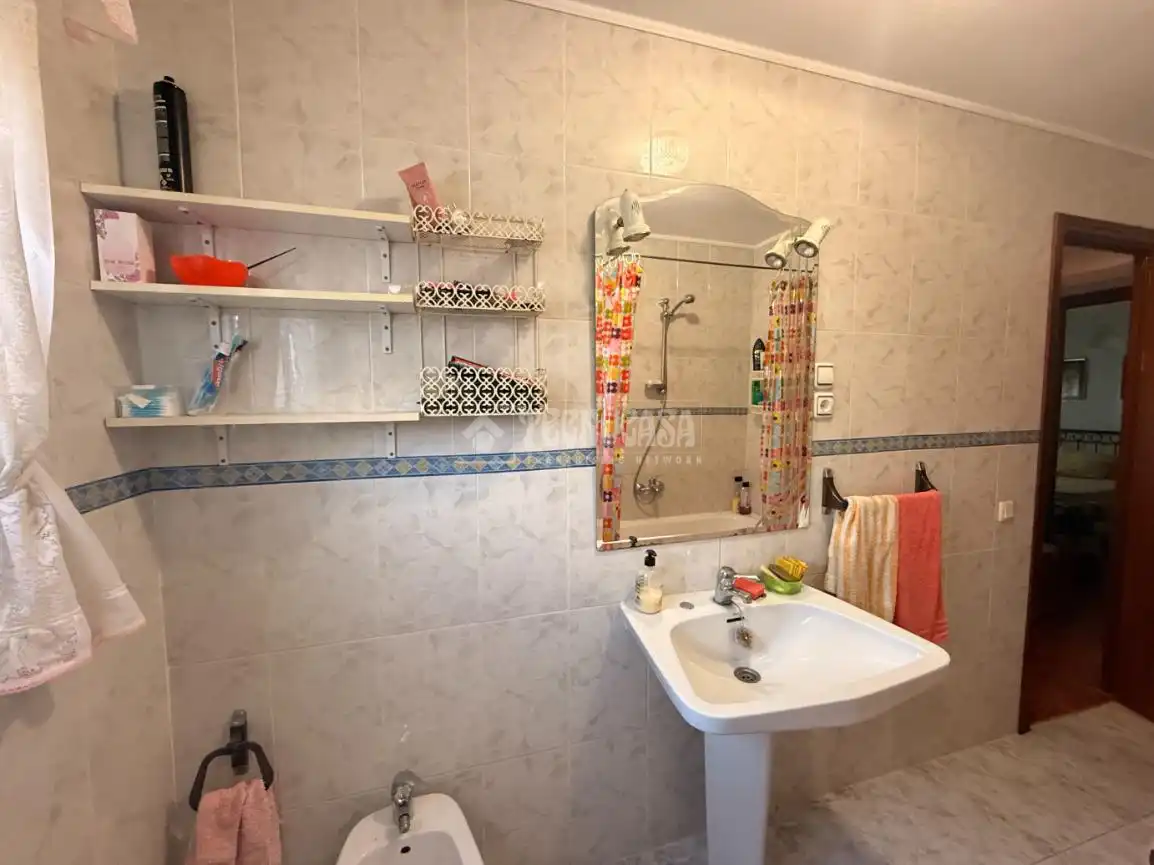 Baño de Casa o chalet en venta en Serracines con Calefacción, Jardín privado y Terraza