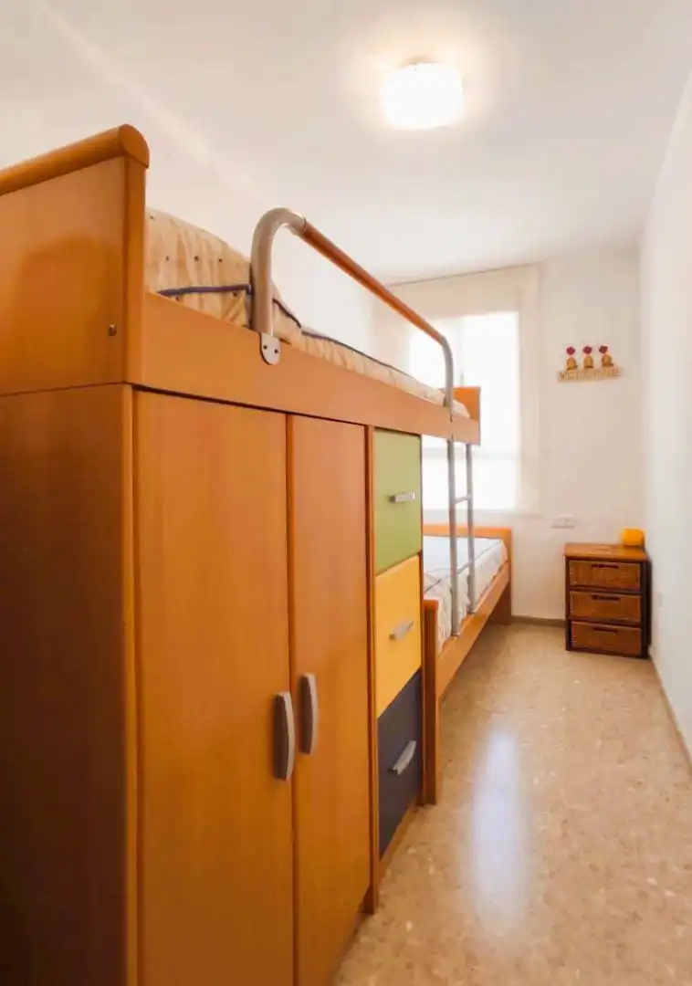 Habitación de Apartamento en venta en Canet d'En Berenguer con Terraza, Amueblado y Piscina comunitaria