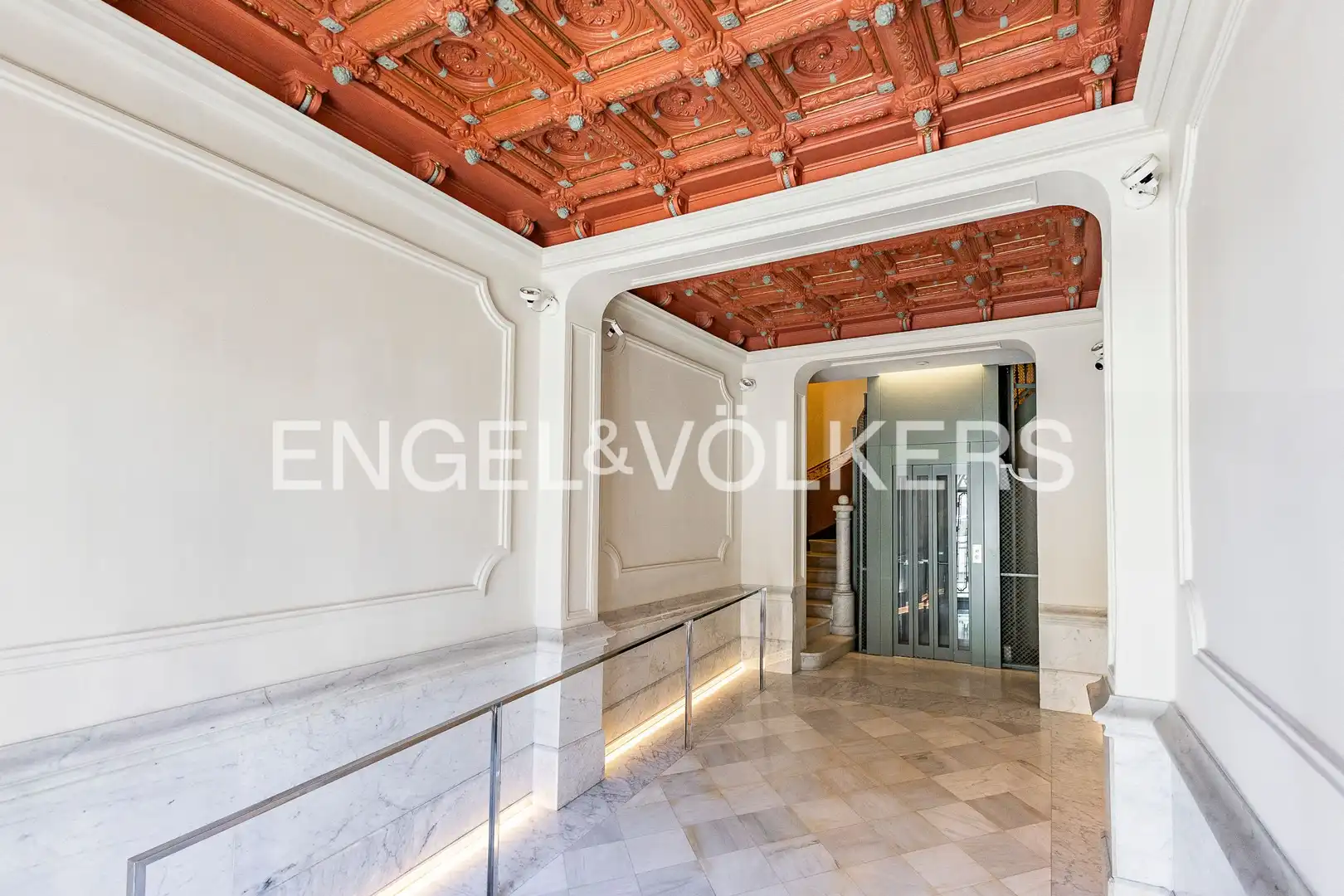Flat for sale in Barcelona  with Air Conditioner, Heating and Parquet flooring