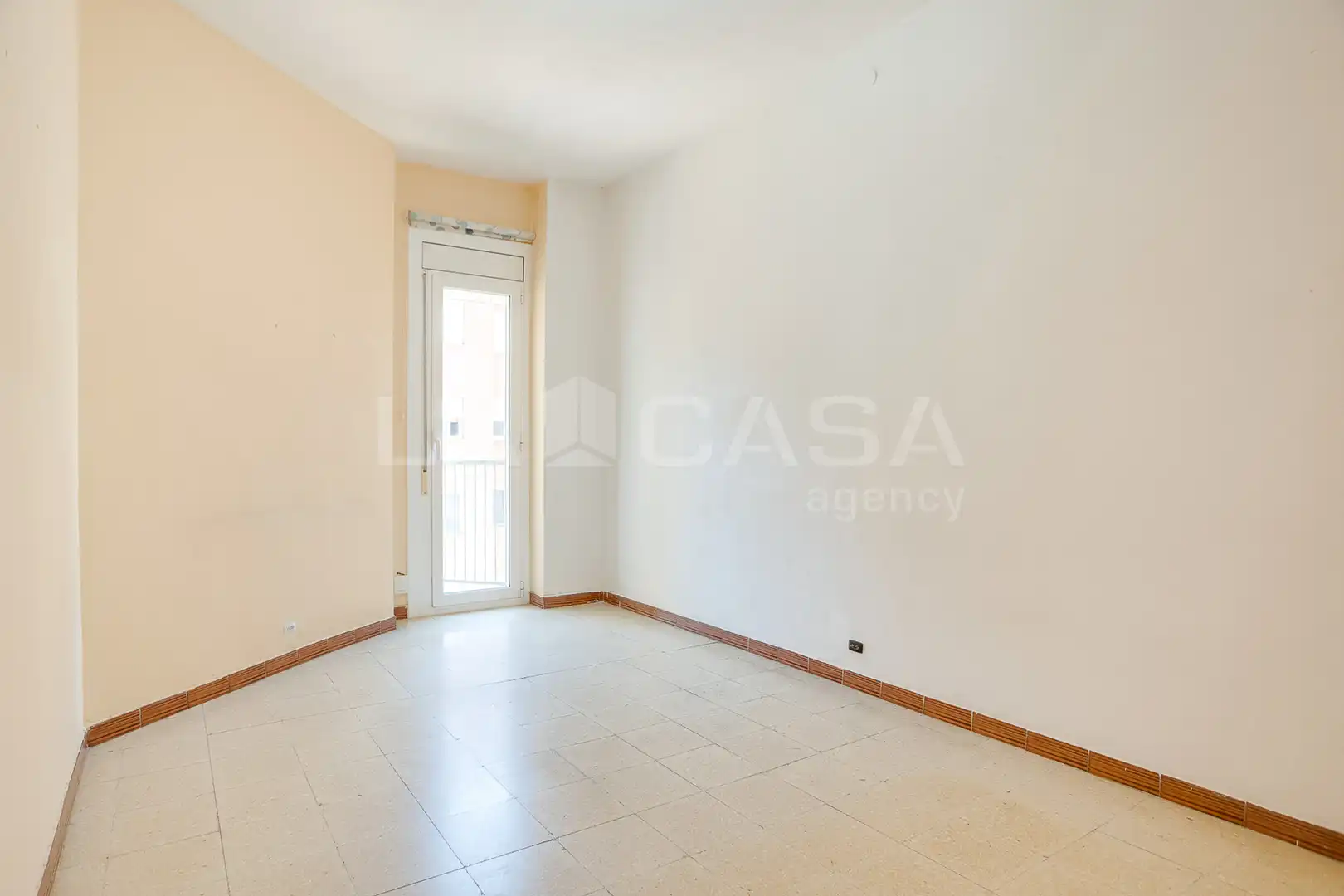 Piso en venta en Barcelona con Balcón