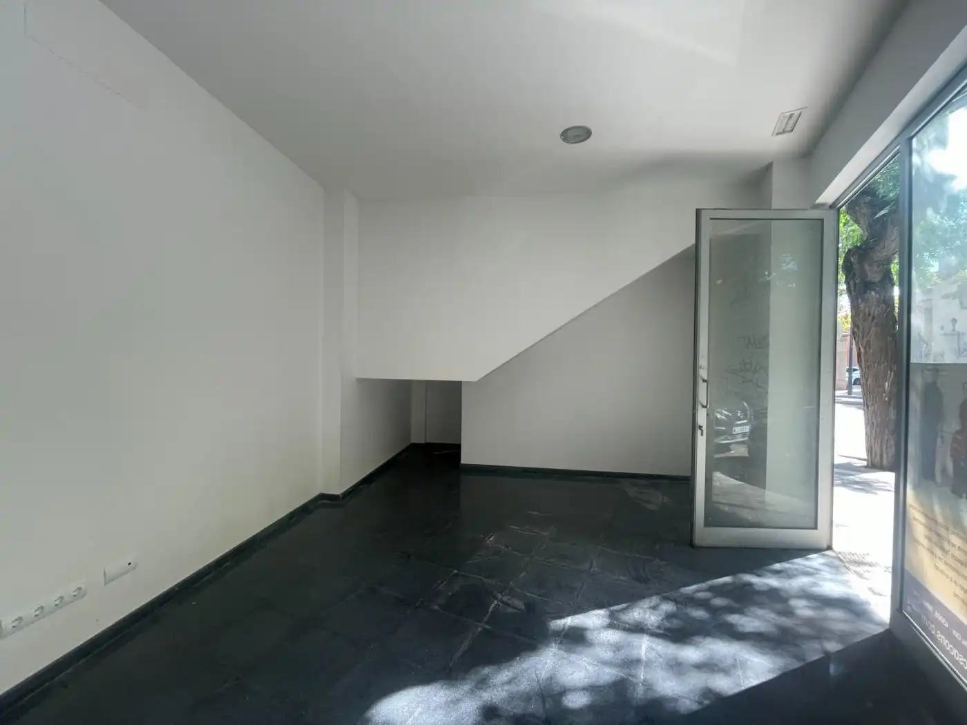 Local comercial en venta en Calle mare de deu del pilar 1, imagen 4