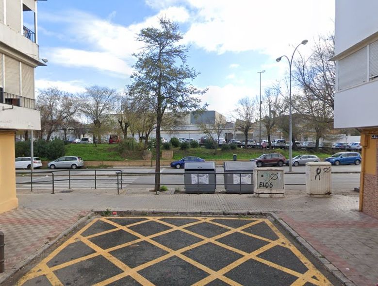 Vista exterior de Pis en venda en  Sevilla Capital