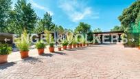 Vista exterior de Finca rústica en venda en Villaviciosa de Odón amb Calefacció, Jardí privat i Piscina