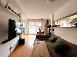 Sala d'estar de Pis en venda en Castelldefels amb Aire condicionat, Calefacció i Parquet