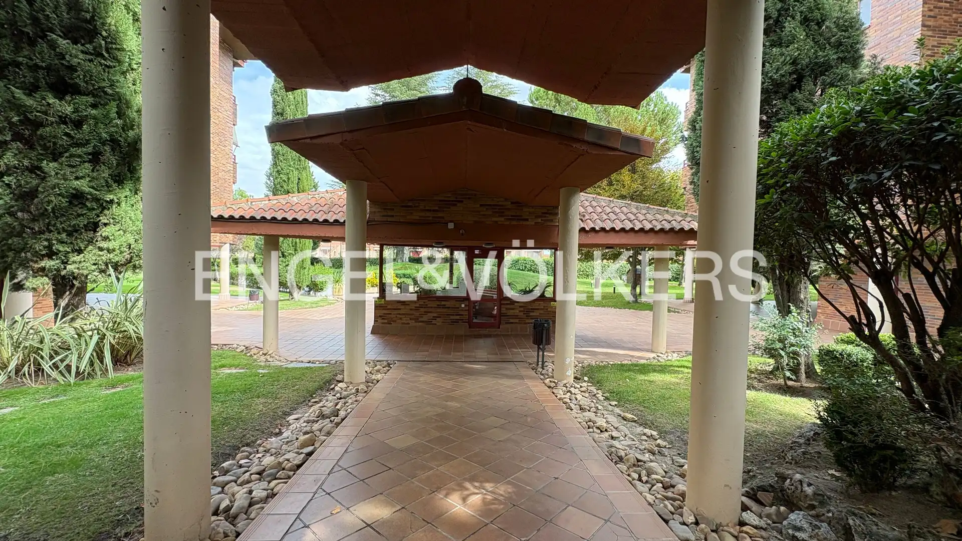 Flat with terrace to rent in Zona Carretera del Plantío, imagen 6