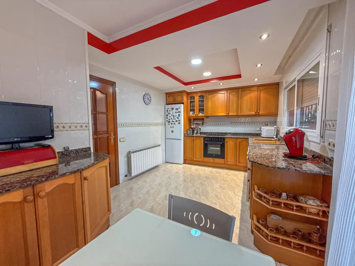 Cocina de Casa o chalet en venta en Martorell con Aire acondicionado, Calefacción y Terraza