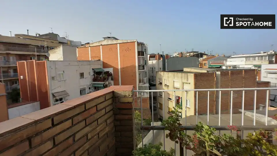 Habitació a Trinitat Vella
