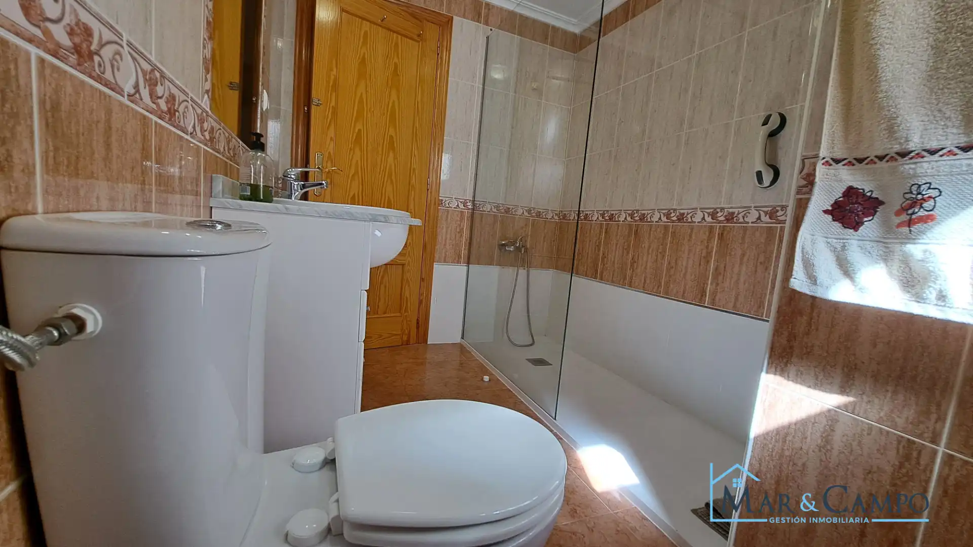 Bathroom of Flat for sale in Los Alcázares  with Terrace, Furnished and Balcony