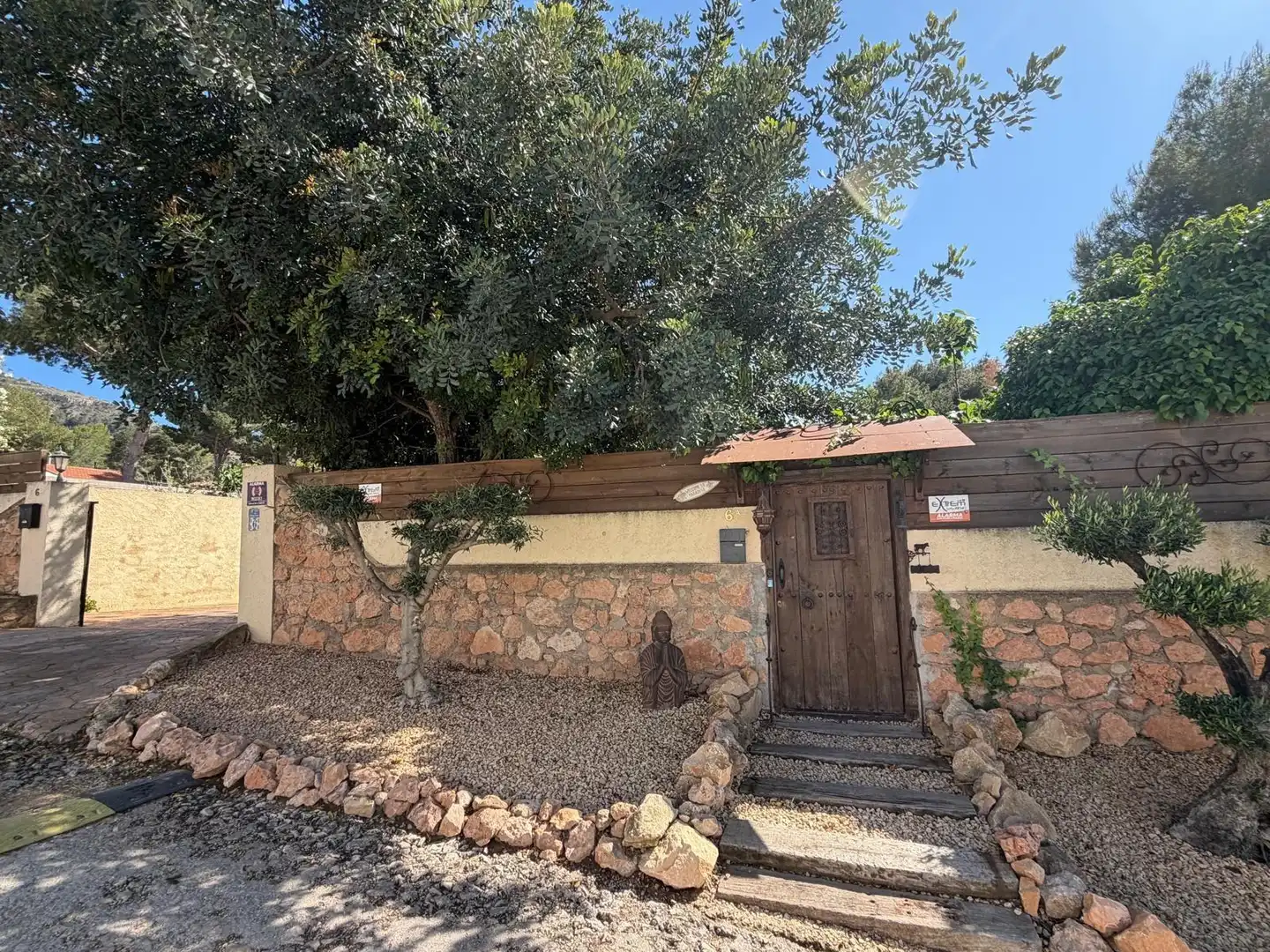 Vista exterior de Casa o chalet de alquiler en L'Alfàs del Pi con Aire acondicionado, Piscina y Jacuzzi