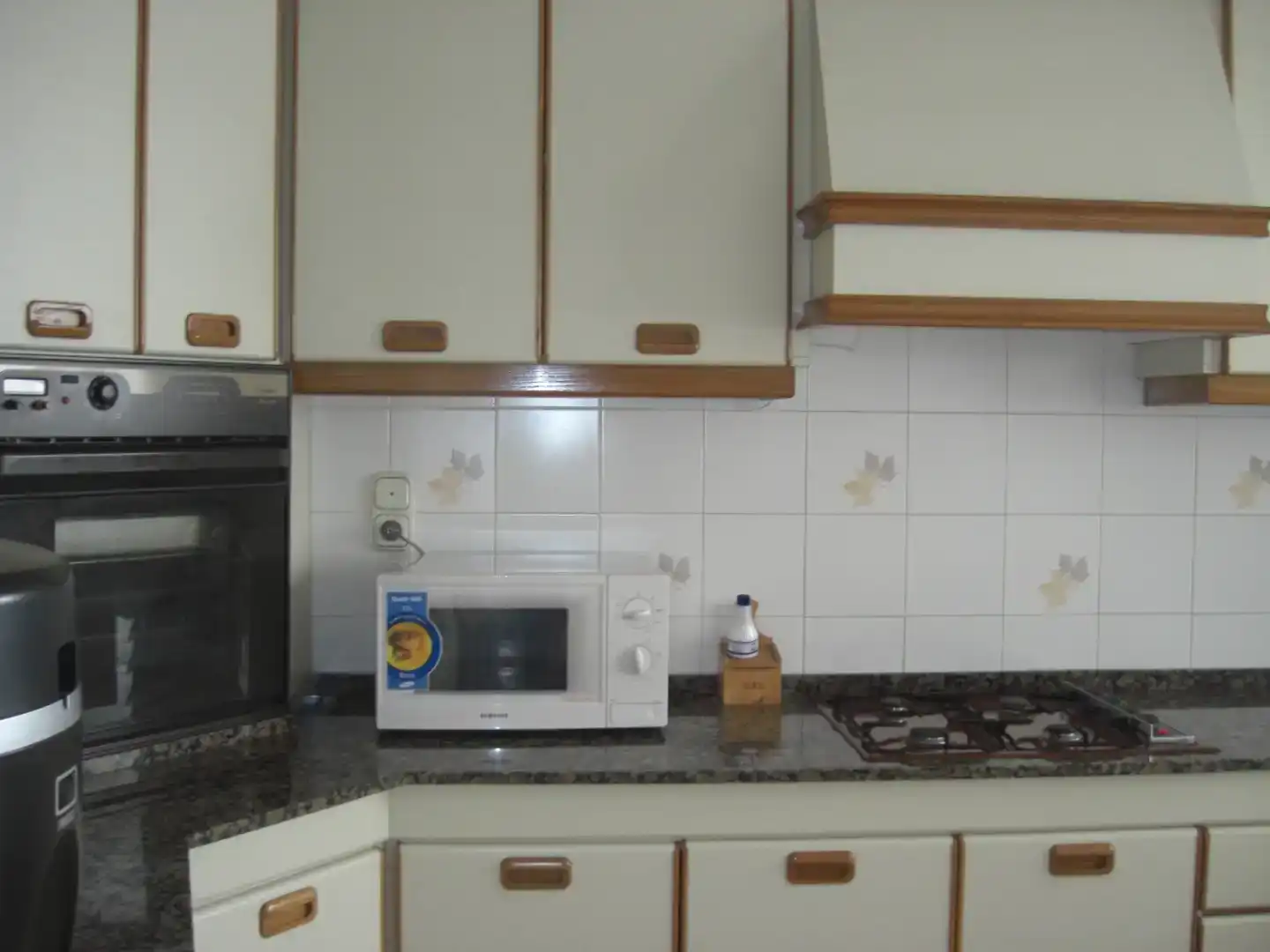 Cuina de Àtic de lloguer en Águilas amb Traster, Moblat i Forn