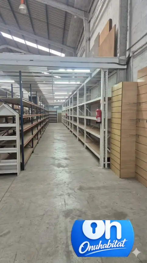 Nave industrial en alquiler en Nuevo Parque - Los Rosales - Tráfico Pesado, imagen 2
