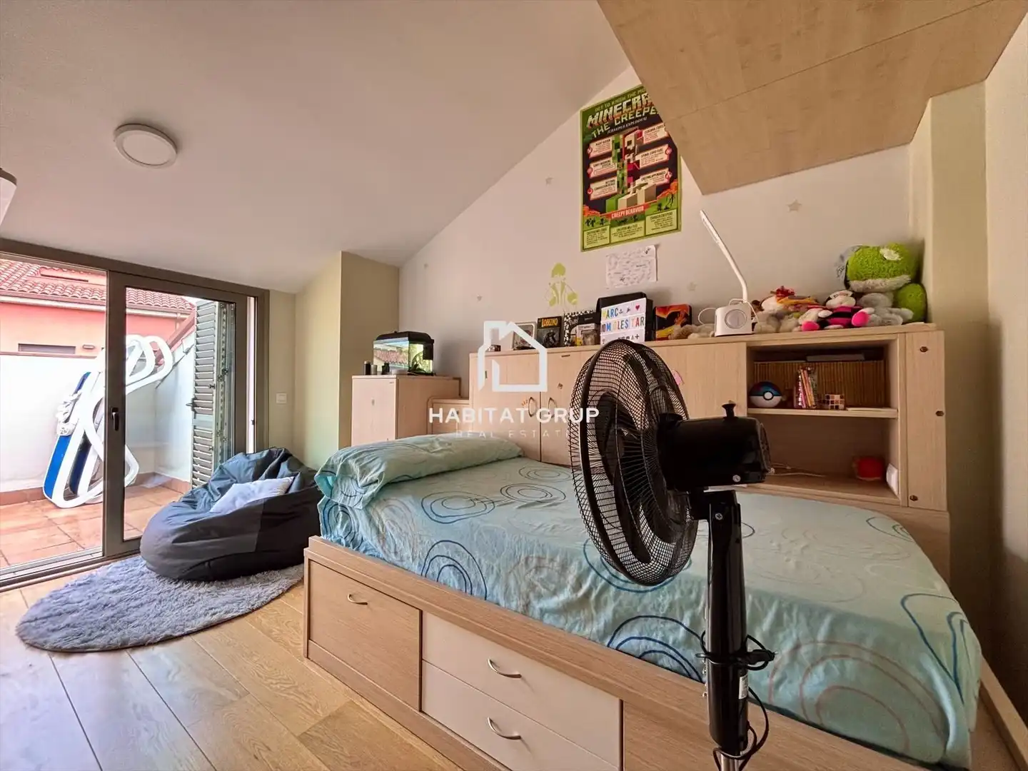 Habitación de Dúplex en venta en Llagostera con Aire acondicionado, Calefacción y Terraza