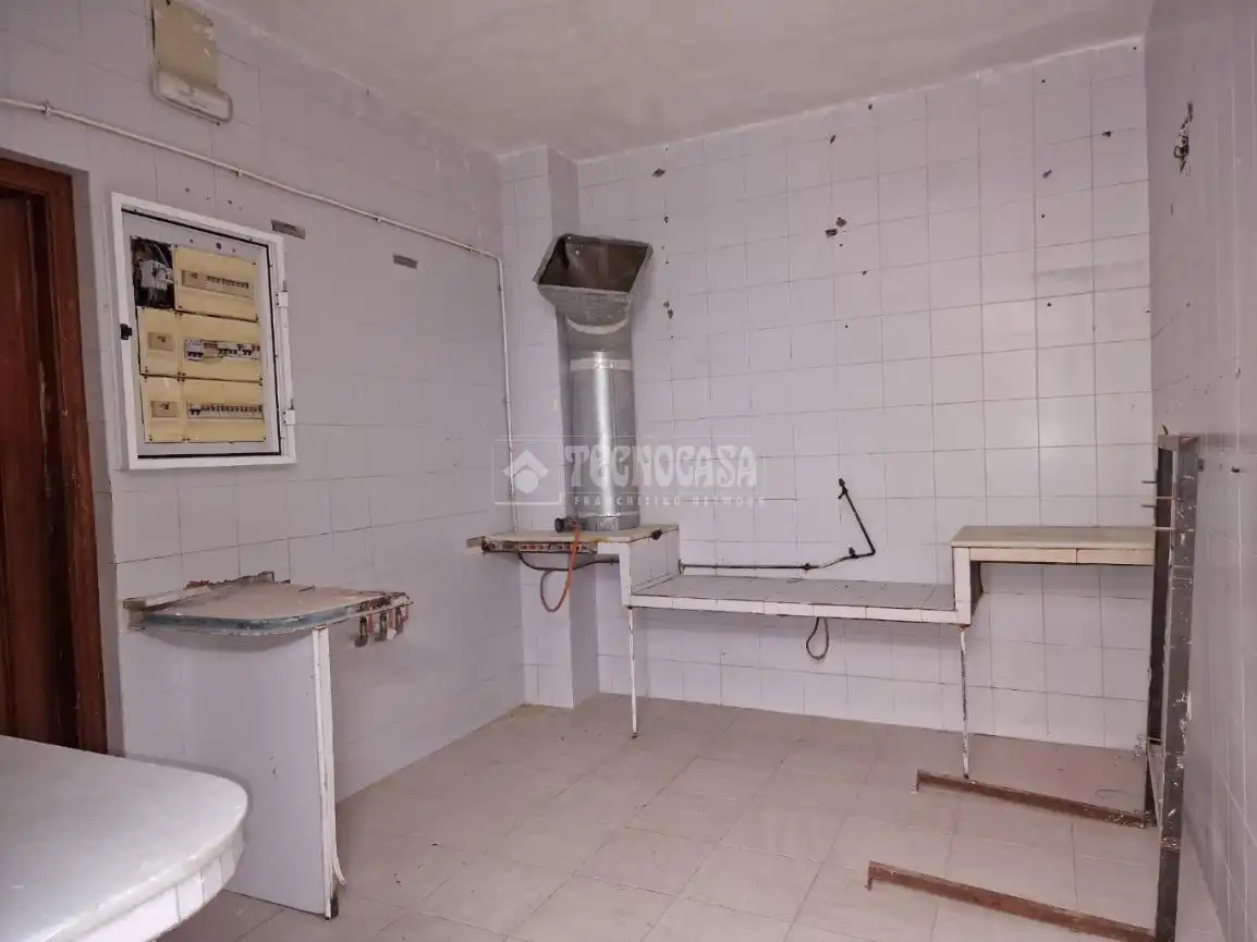 Baño de Local en venta en Huesca
