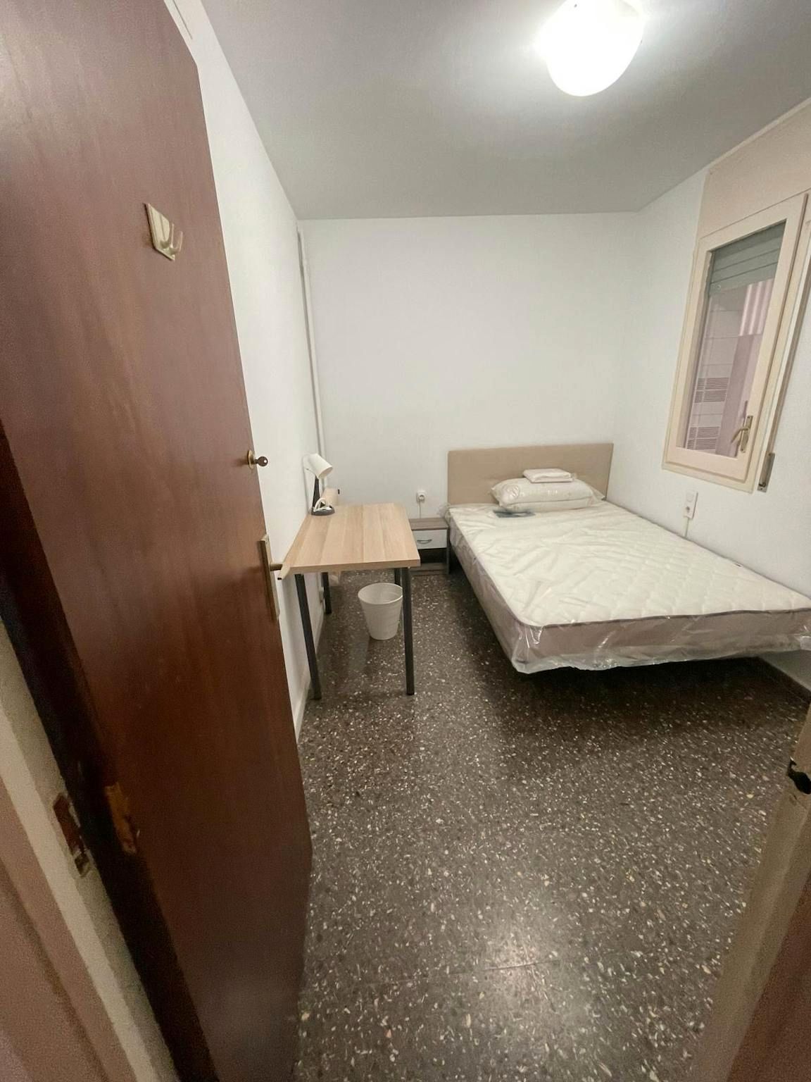 Schlafzimmer von Wohnung zur untervermieten in  Barcelona Capital mit Heizung und Waschmaschine