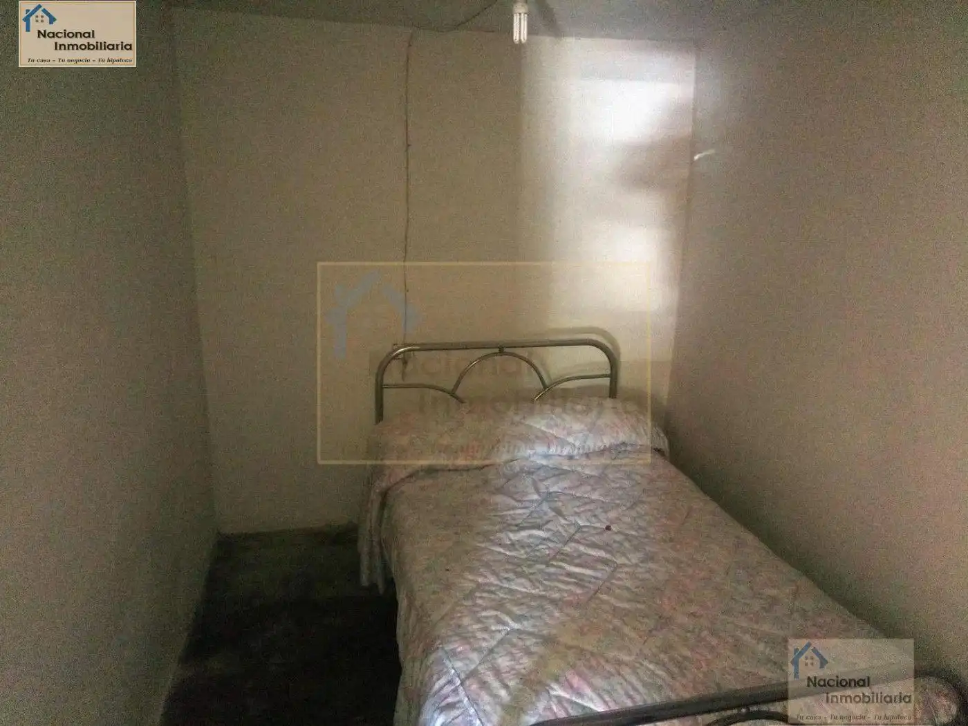 Dormitori de Casa o xalet en venda en Torre Val de San Pedro amb Calefacció, Moblat i Alarma