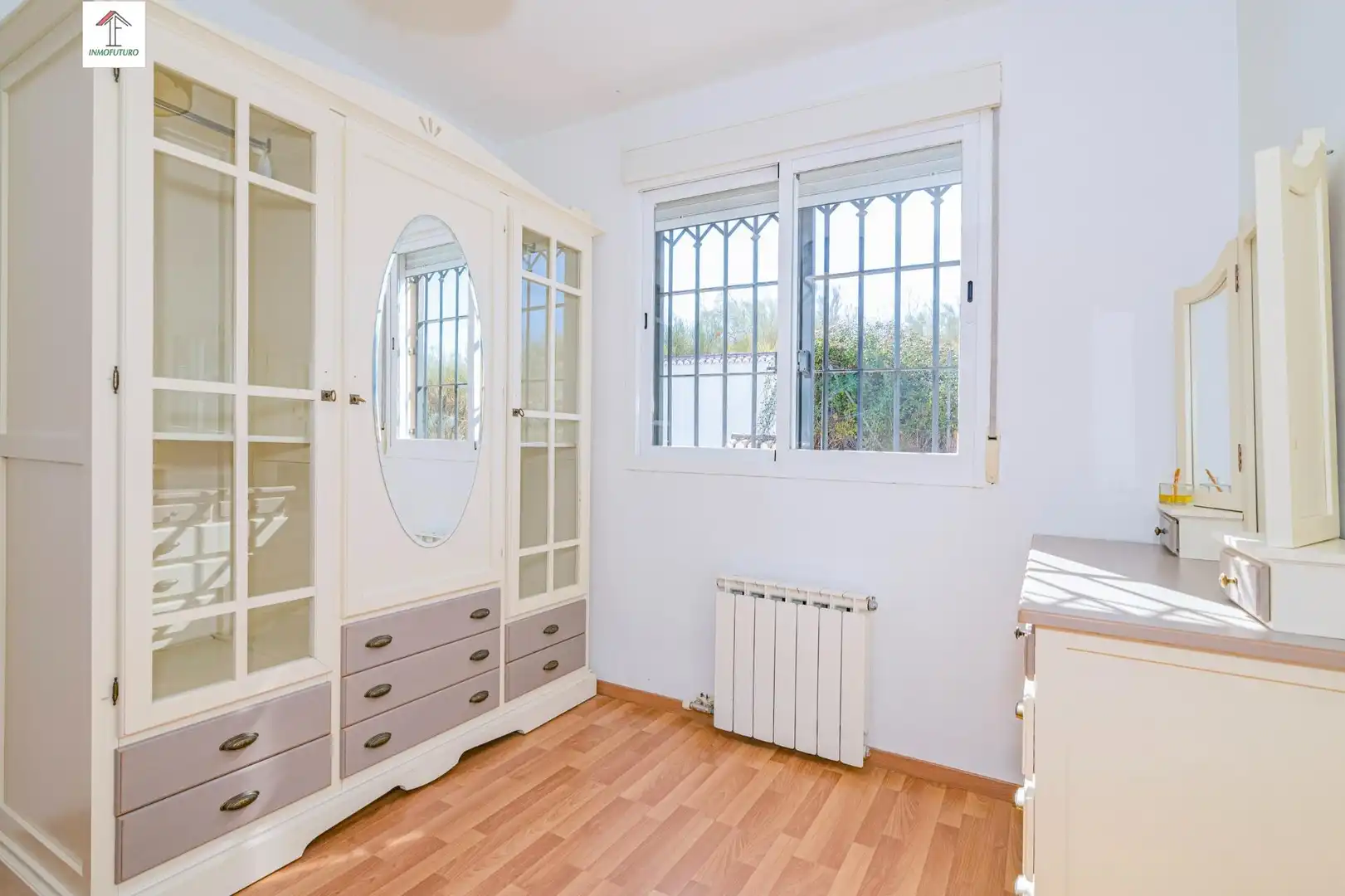 Casa aparellada amb terrassa en venda a Avenida LUIS JAVIER 2, imagen 22