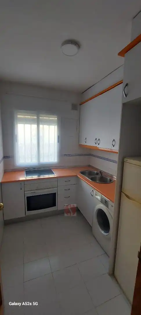 Cuina de Casa o xalet en venda en Pulianas amb Balcó i Piscina comunitària