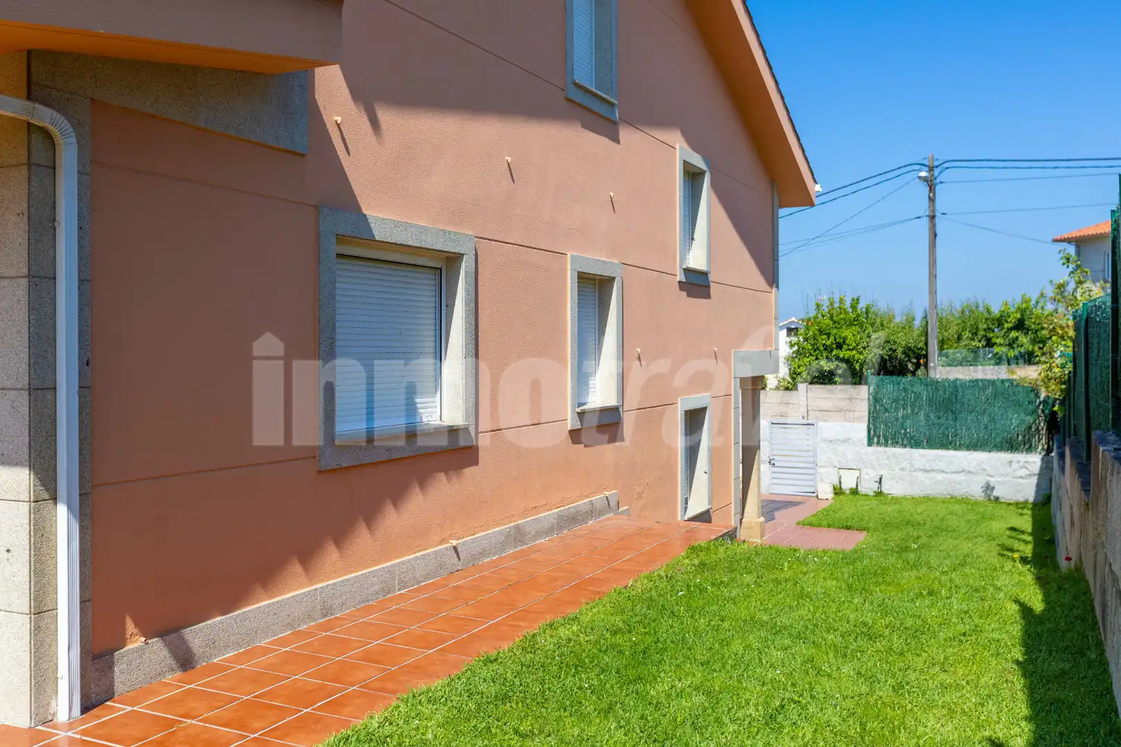 Außenansicht von Haus oder Chalet zum Verkauf in Sanxenxo mit Heizung, Privatgarten und Parkett