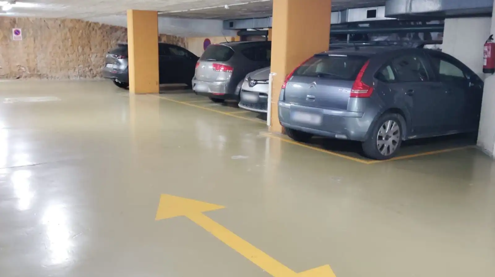 Parking of Garage for rent in Barcelona