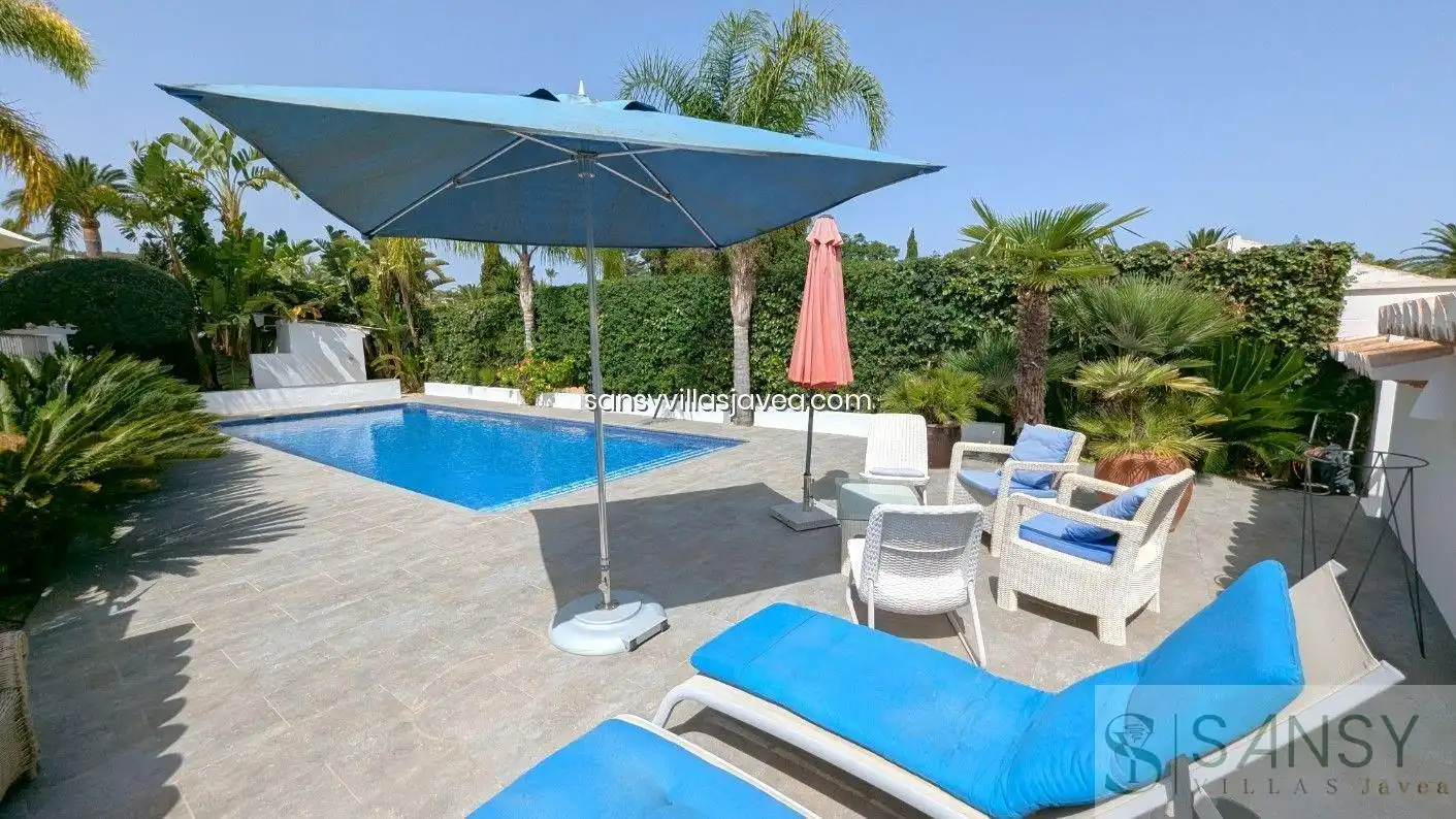 Piscina de Casa o xalet en venda en Jávea / Xàbia amb Aire condicionat i Traster