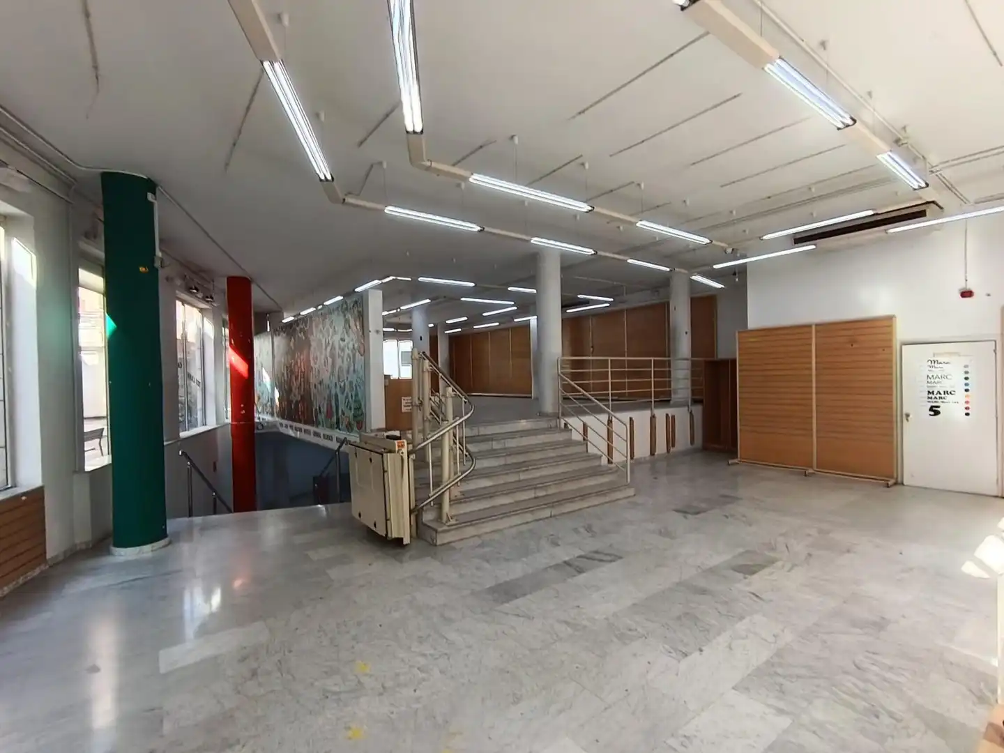 Local comercial de lloguer a Centre - Sant Oleguer, imagen 7