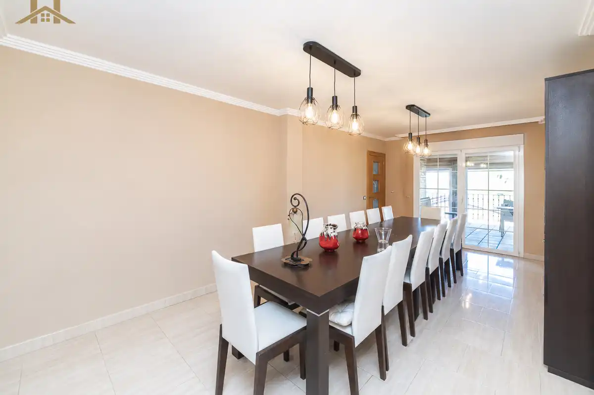 Comedor de Casa o chalet en venta en Villaviciosa de Odón con Aire acondicionado, Calefacción y Jardín privado