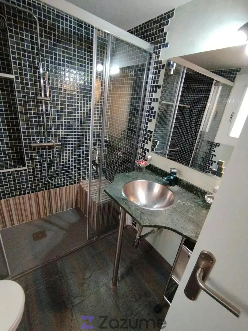 Baño de Piso de alquiler en Terrassa con Aire acondicionado, Calefacción y Amueblado