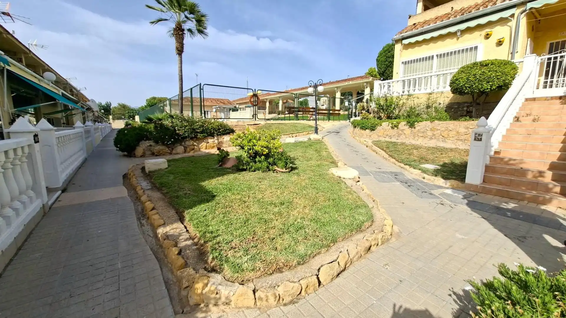 Garden of Study for sale in Benidorm  with Private garden, Terrace and Furnished